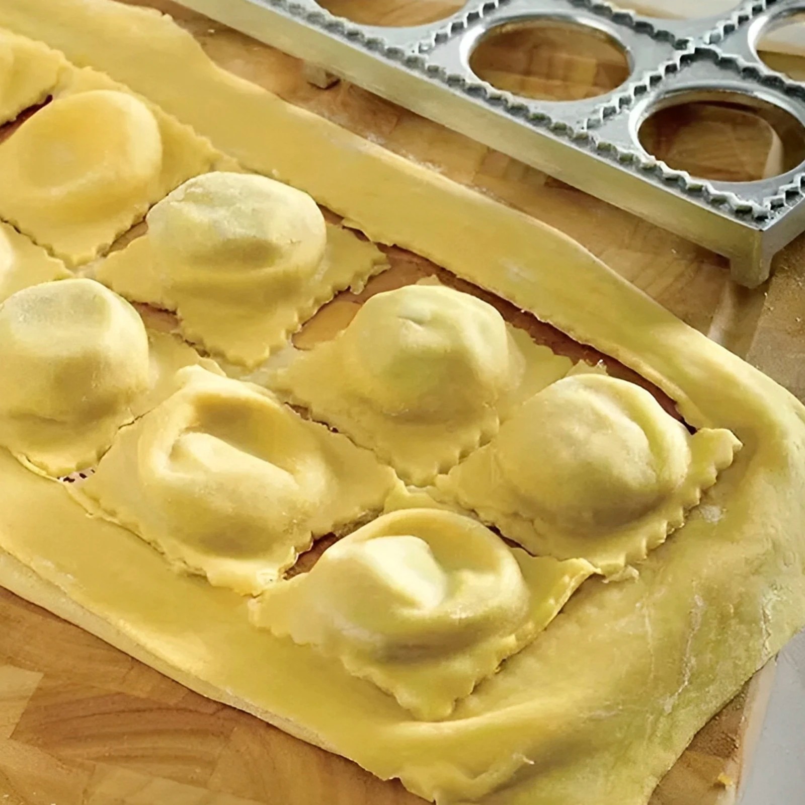 Dumpling Mold 12 Holes Ravioli - огляд і ціна Kitchen Gadgets Sale